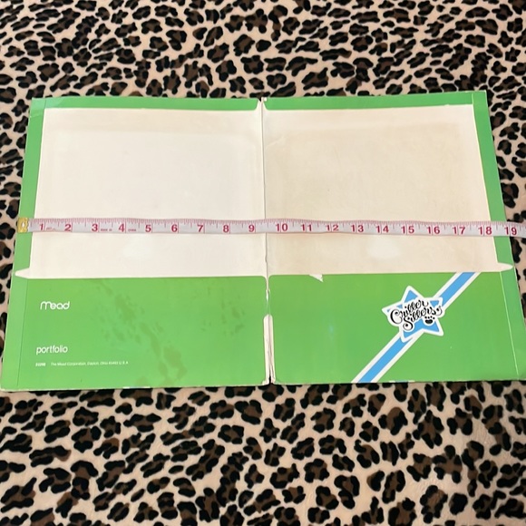 Vintage CRITTERS SITTERS Folder Mead Scratch N Sniff Koala 🐨 Rare 80's Retro - Picture 7 of 16